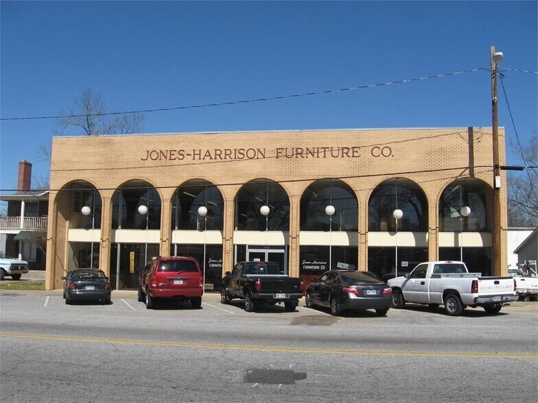 421 W Solomon St, Griffin, GA for sale - Primary Photo - Image 1 of 1