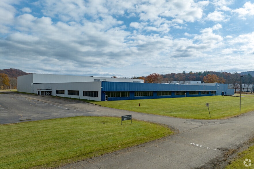 200 Murray Dr, Warren, PA for lease - Primary Photo - Image 1 of 15