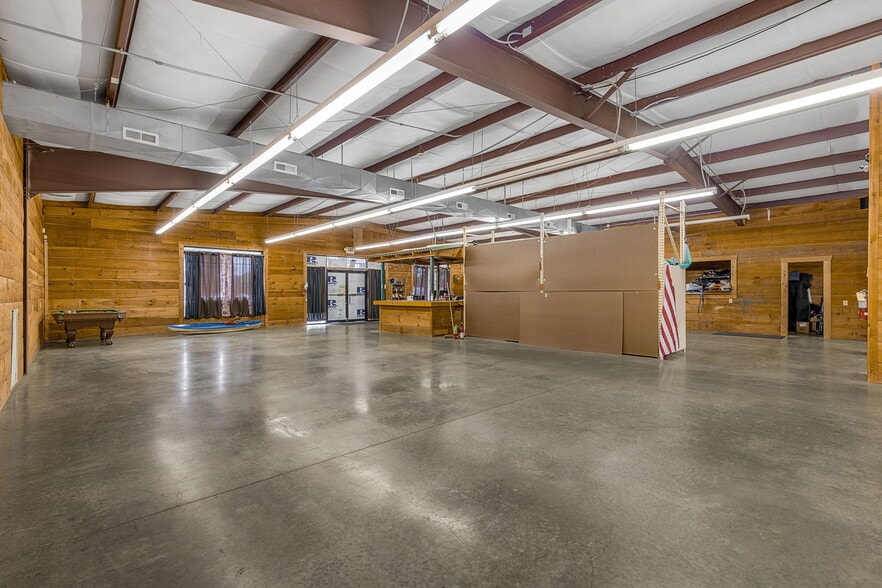 405 Pearman Dairy Rd, Anderson, SC for sale - Interior Photo - Image 3 of 36