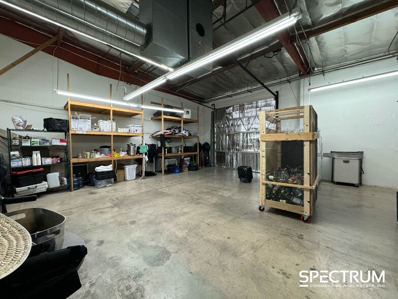 7525 Ethel Ave, North Hollywood, CA for lease - Building Photo - Image 3 of 7