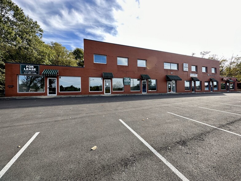 4400 Old William Penn Hwy, Monroeville, PA for lease - Building Photo - Image 1 of 3