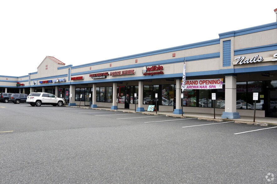 1055 Hamburg Tpke, Wayne, NJ 07470 Retail for Lease