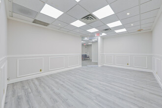 41 Grand Ave, River Edge, NJ for lease Interior Photo- Image 2 of 11