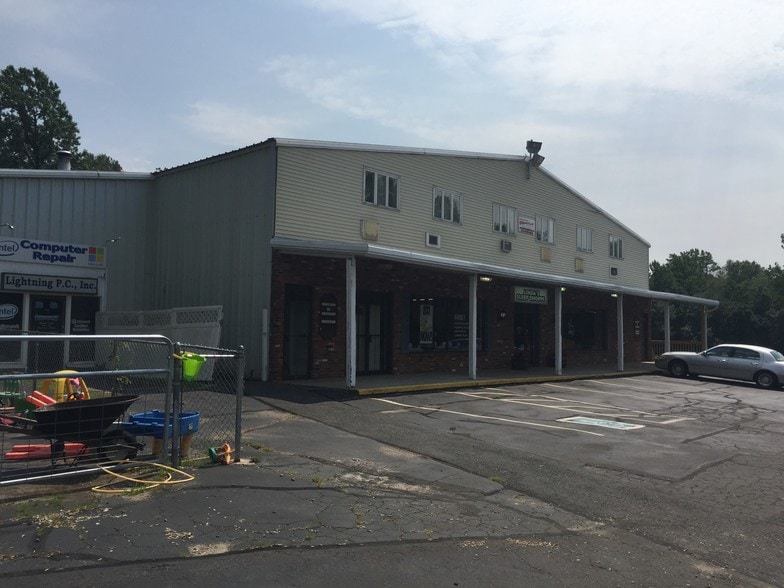 105 Waterbury Rd, Prospect, CT 06712 Retail for Lease