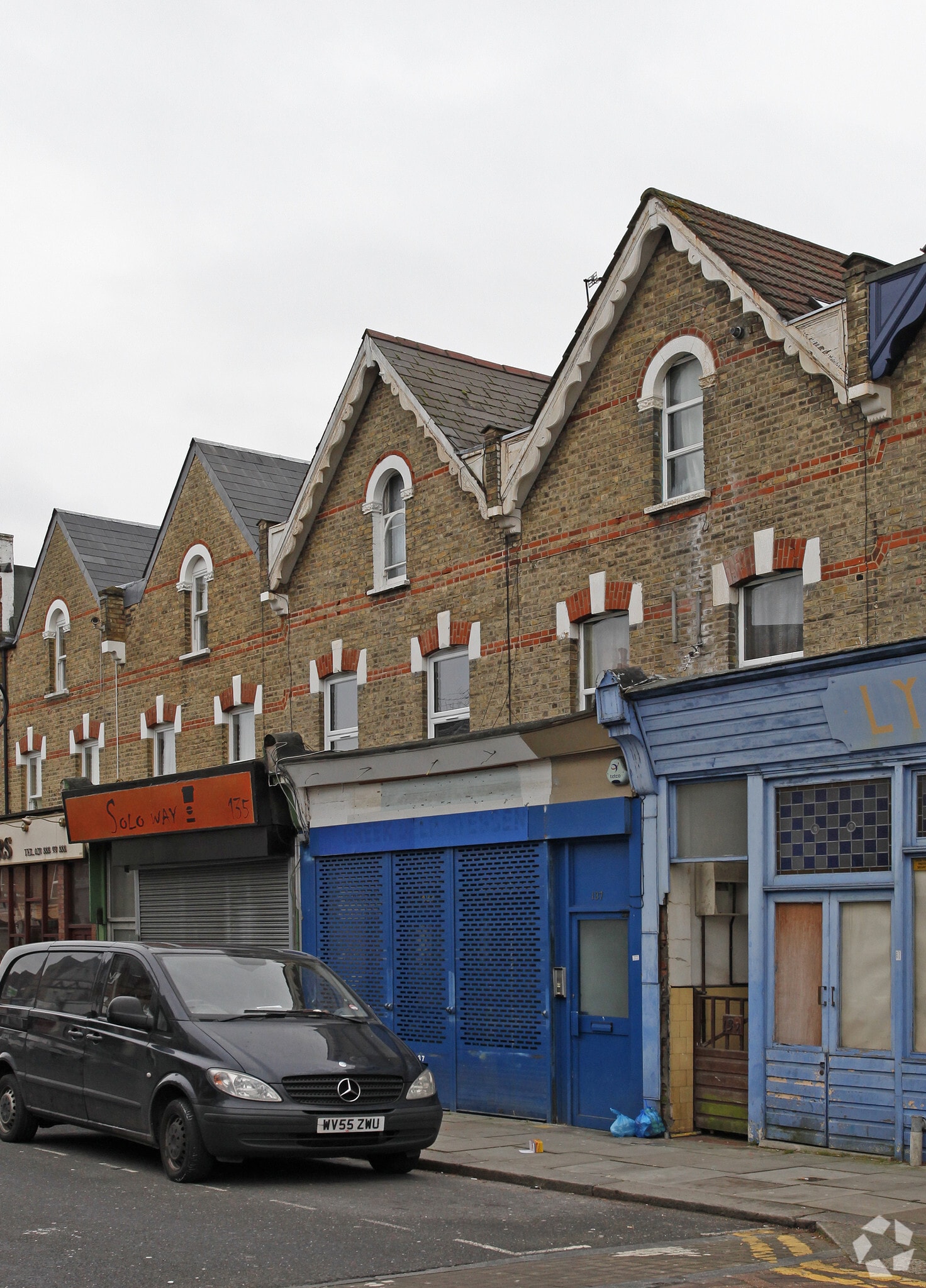 137 Myddleton Rd, London for sale Primary Photo- Image 1 of 1