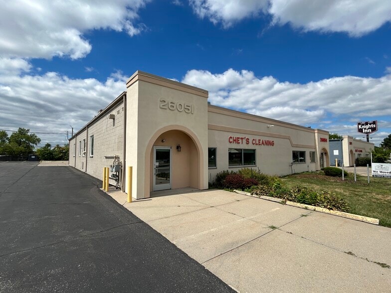 26051 Dequindre Rd, Madison Heights, MI for sale - Building Photo - Image 2 of 13