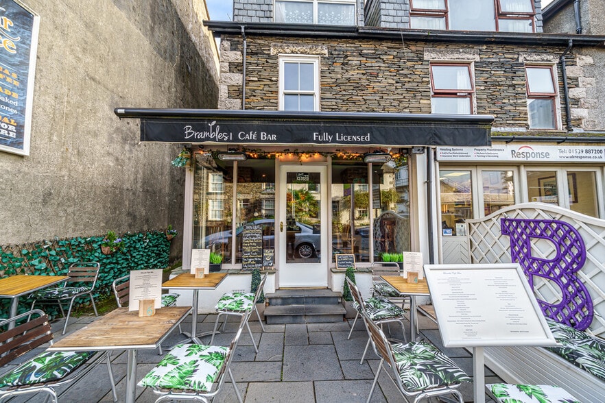 15 Main Rd, Windermere for lease - Building Photo - Image 3 of 4