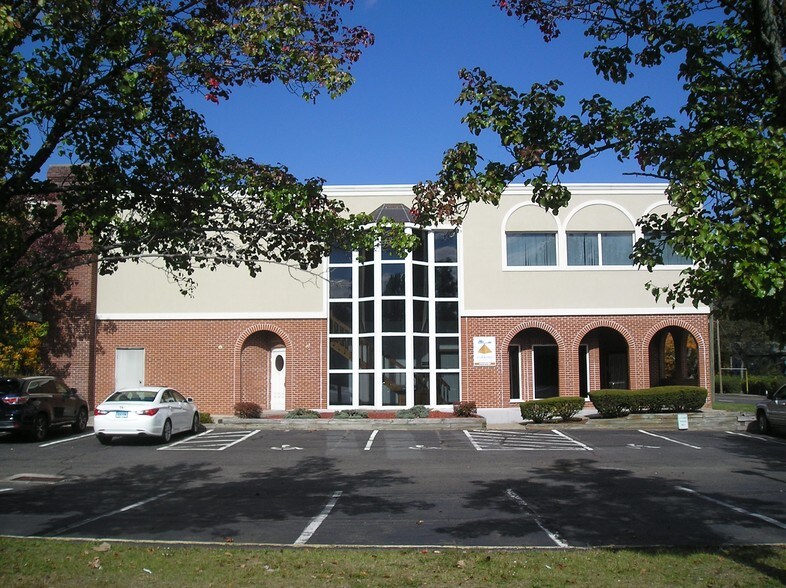 3308 Whitney Ave, Hamden, CT for sale - Building Photo - Image 1 of 1