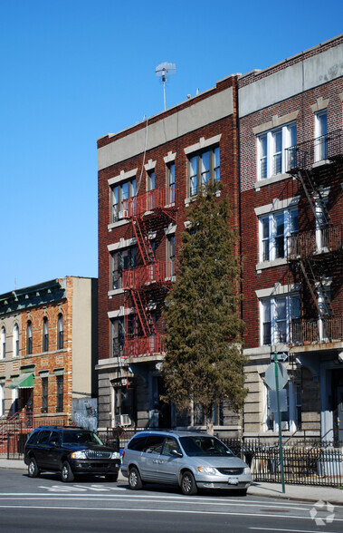 1671 Lincoln Pl, Brooklyn, NY for sale - Primary Photo - Image 1 of 1