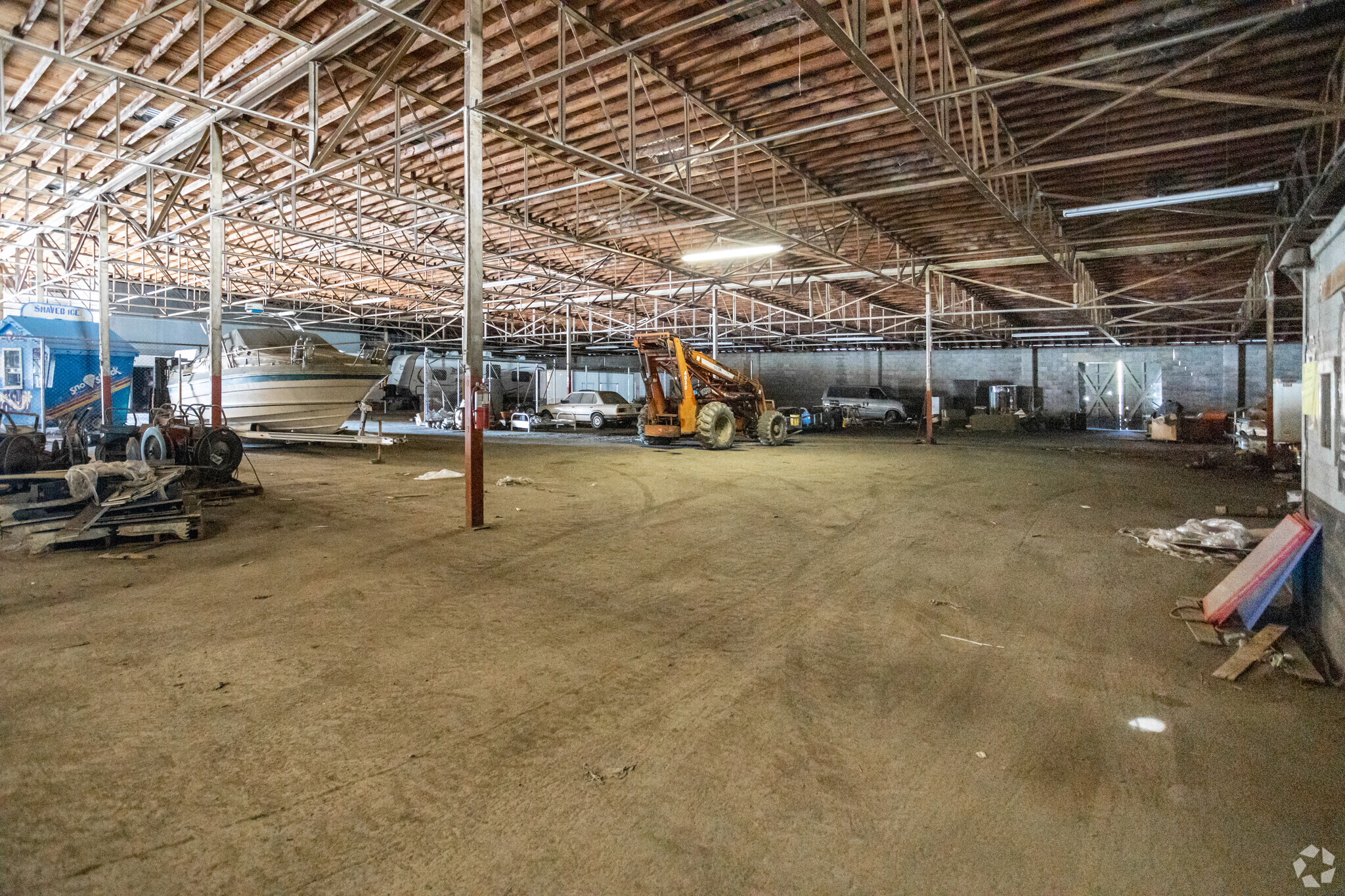 147 Warehouse St, Weber City, VA for lease Interior Photo- Image 1 of 2