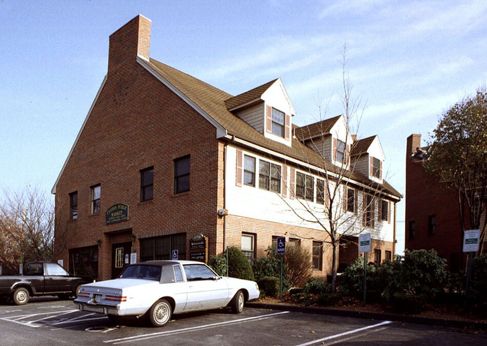 510 Chapman St, Canton, MA for sale Primary Photo- Image 1 of 1