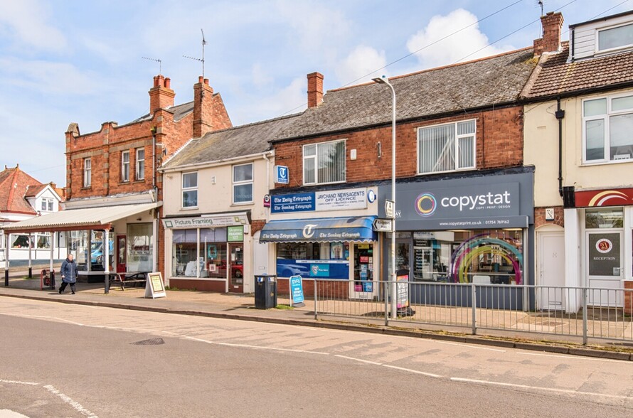 109-111 Drummond Rd, Skegness for sale - Building Photo - Image 1 of 13