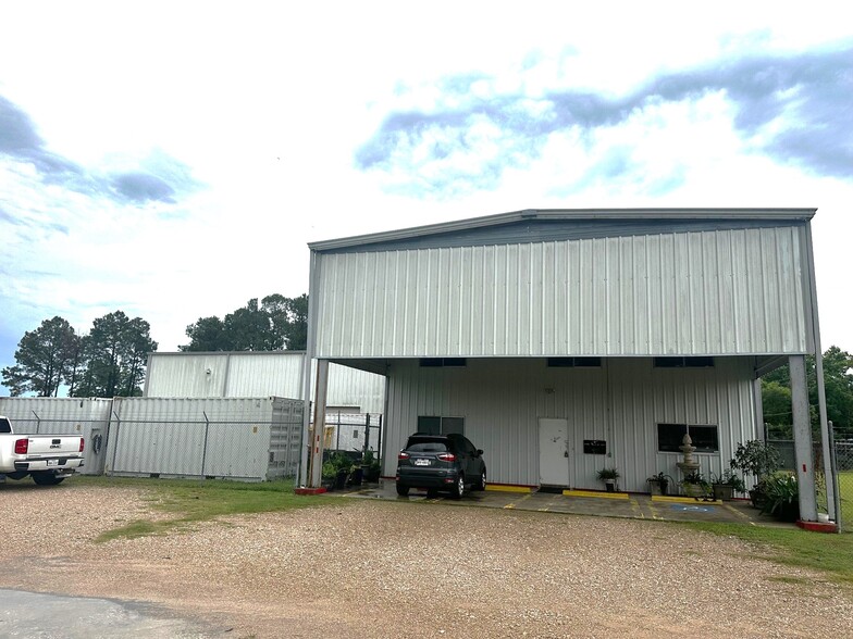 3811 FM 646 Rd N, Santa Fe, TX for lease - Building Photo - Image 3 of 11