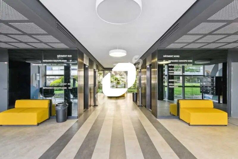 Office in Pantin for lease Building Photo- Image 1 of 16