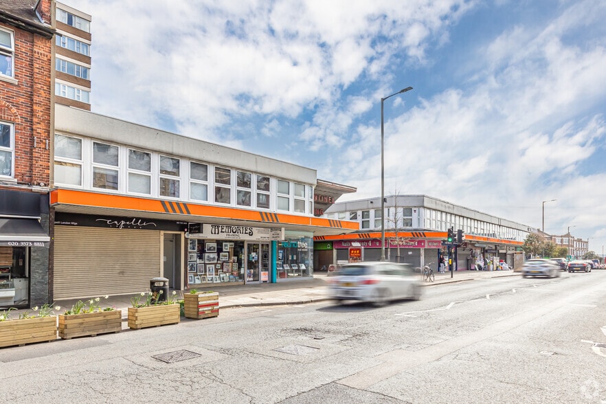 Brent St, London for lease - Building Photo - Image 2 of 15