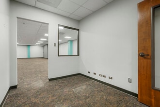 5601 S Broadway, Littleton, CO for lease Building Photo- Image 1 of 6