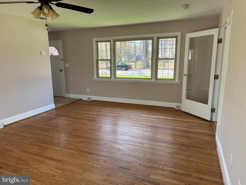 15 Bowleys Quarters Rd, Middle River, MD for lease - Building Photo - Image 3 of 17