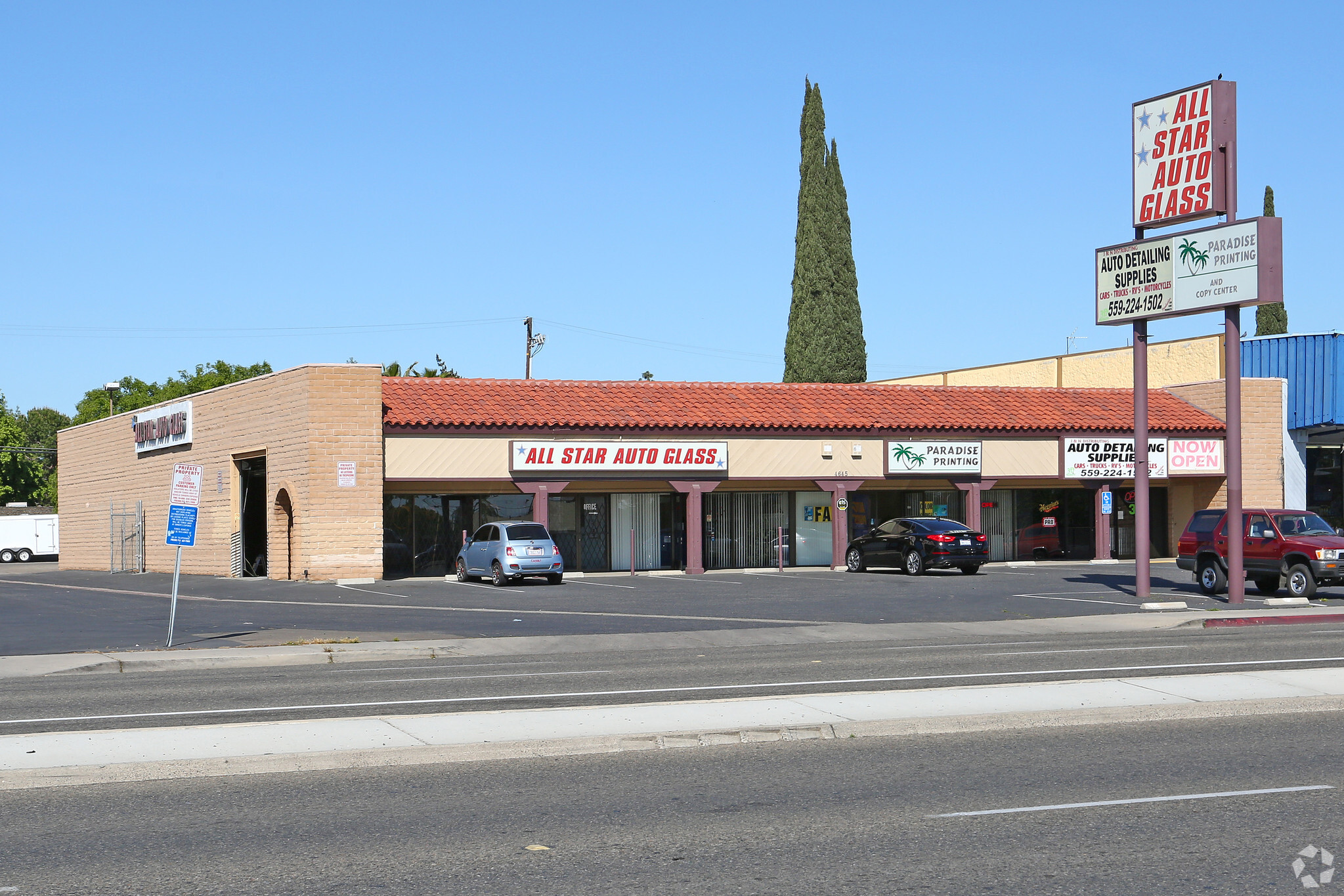 4643-4645 N Blackstone Ave, Fresno, CA for sale Primary Photo- Image 1 of 1