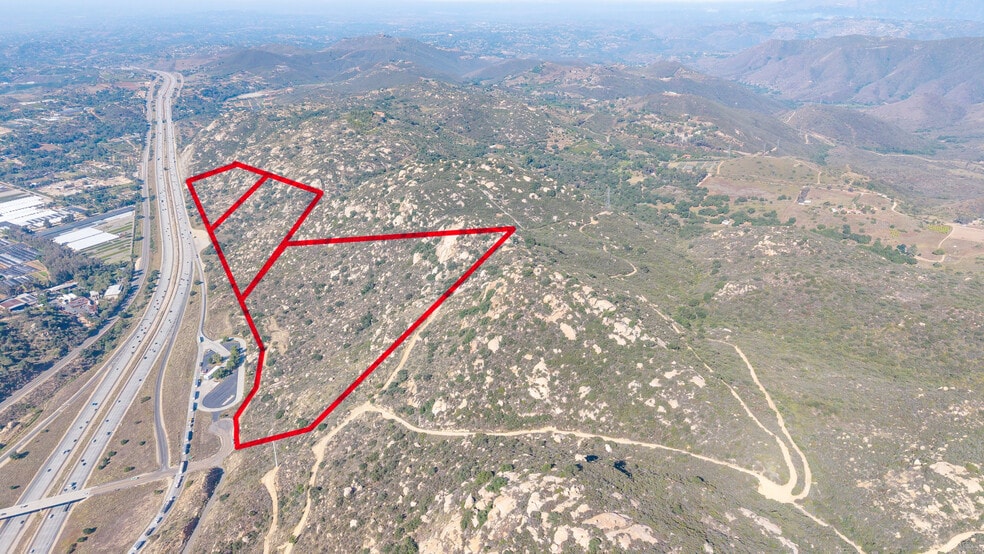 Rainbow Valley Blvd W, Fallbrook, CA for sale - Building Photo - Image 2 of 7