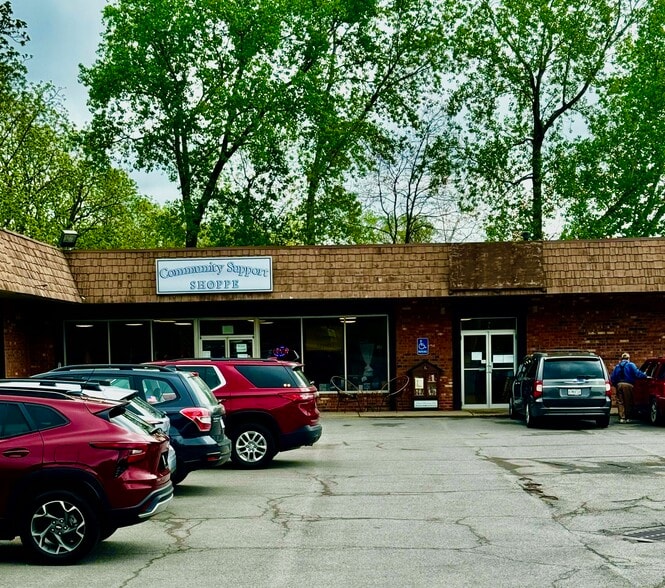 24 Maple Ave, Bloomfield, NY for sale - Building Photo - Image 3 of 27