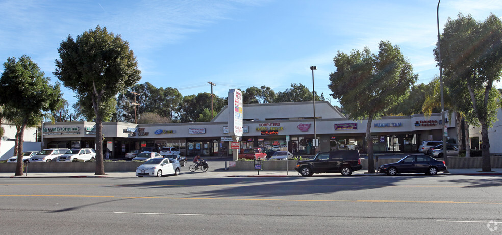 22140 Ventura Blvd, Woodland Hills, CA for sale - Primary Photo - Image 1 of 1