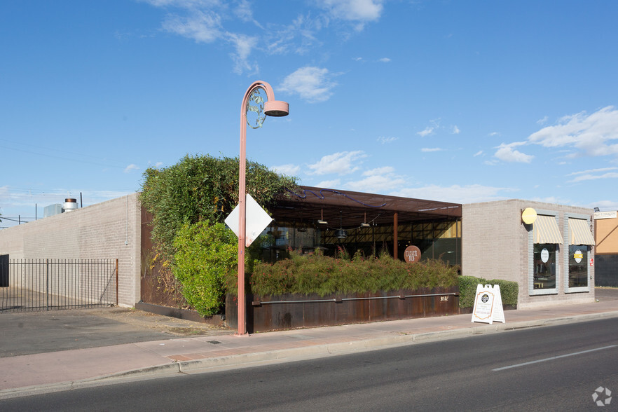 4236 N Central Ave, Phoenix, AZ for lease - Primary Photo - Image 1 of 8