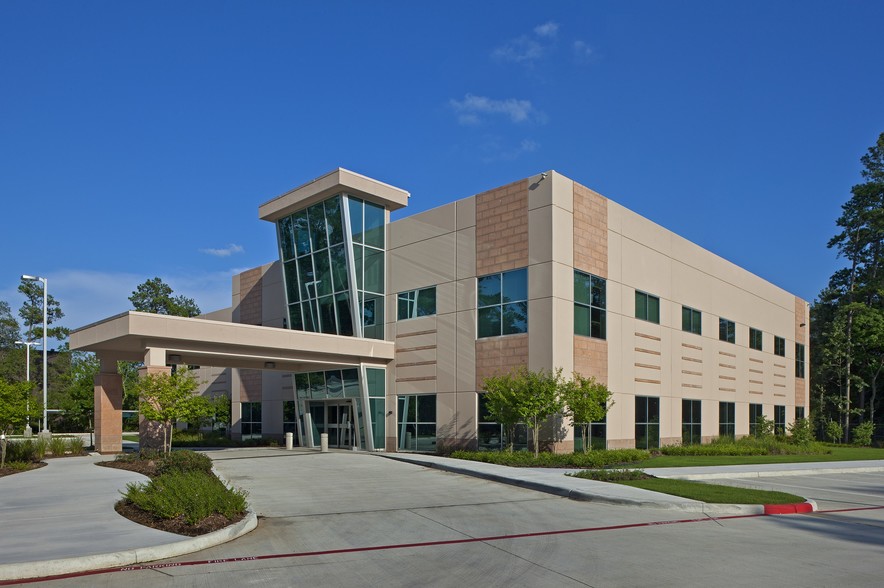 1111 Medical Plaza Dr, The Woodlands, TX for lease - Building Photo - Image 1 of 2