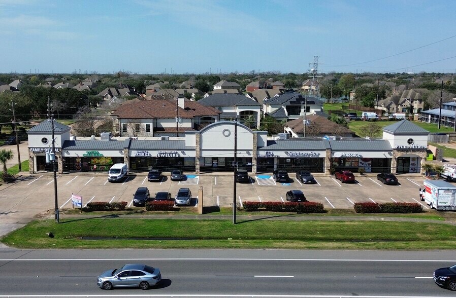 2230-2260 Fm-1092, Missouri City, TX for lease - Building Photo - Image 1 of 5