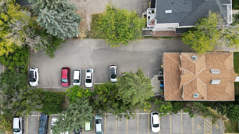 1614 8th Ave NW, Calgary, AB for sale - Building Photo - Image 3 of 5