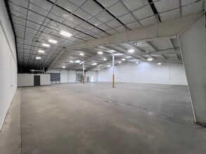 2661-2669 Ludelle St, Fort Worth, TX for lease Interior Photo- Image 2 of 5