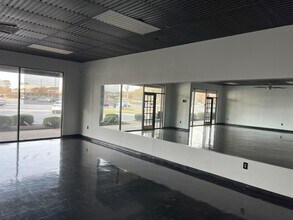 101-217 Banks Rd, Fayetteville, GA for lease Building Photo- Image 1 of 7