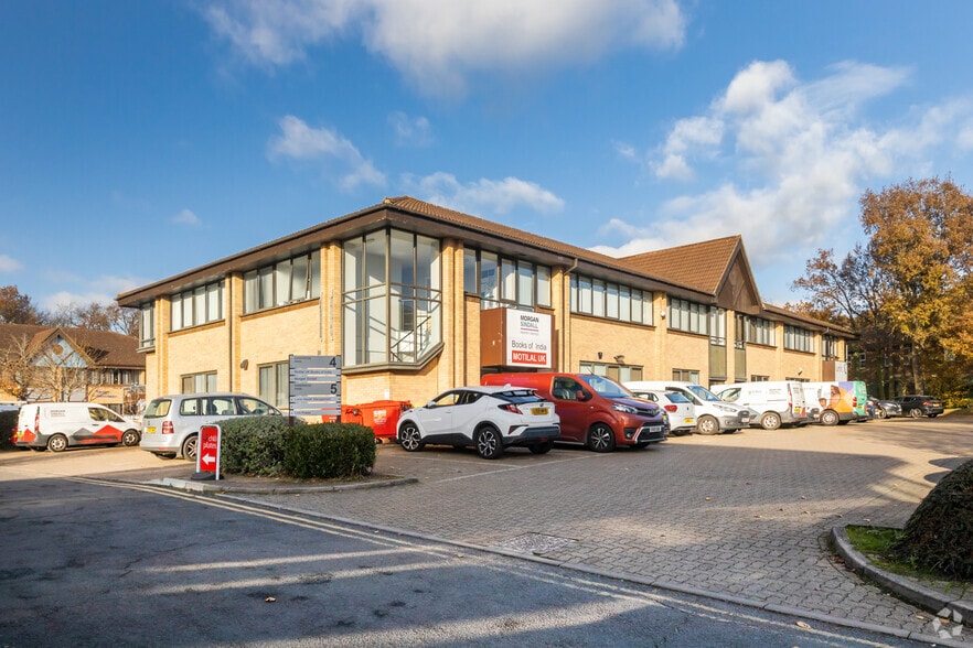 Porters Wood, St Albans for lease - Primary Photo - Image 1 of 5