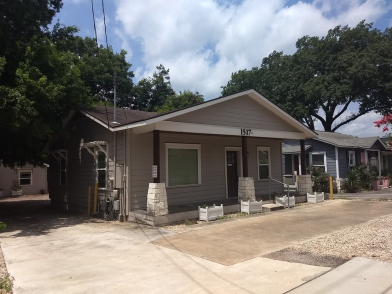 1517 W Koenig Ln, Austin, TX for lease - Building Photo - Image 2 of 14