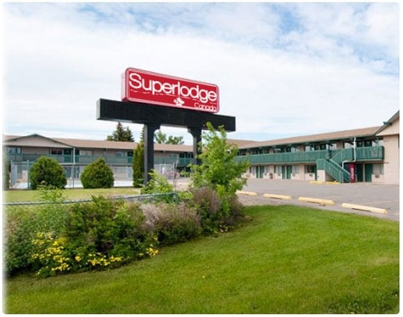 2210 7th Ave S, Lethbridge, AB for sale - Primary Photo - Image 1 of 1