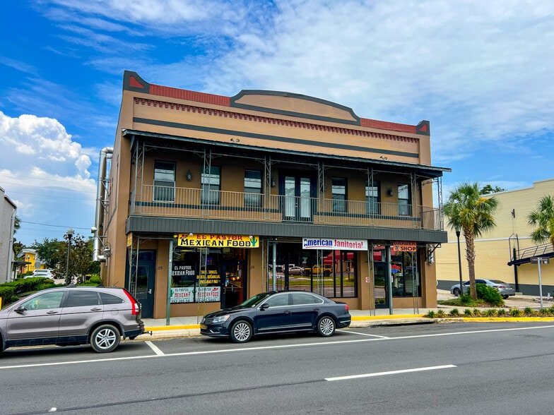 87 Central Ave, Umatilla, FL 32784 Retail for Sale