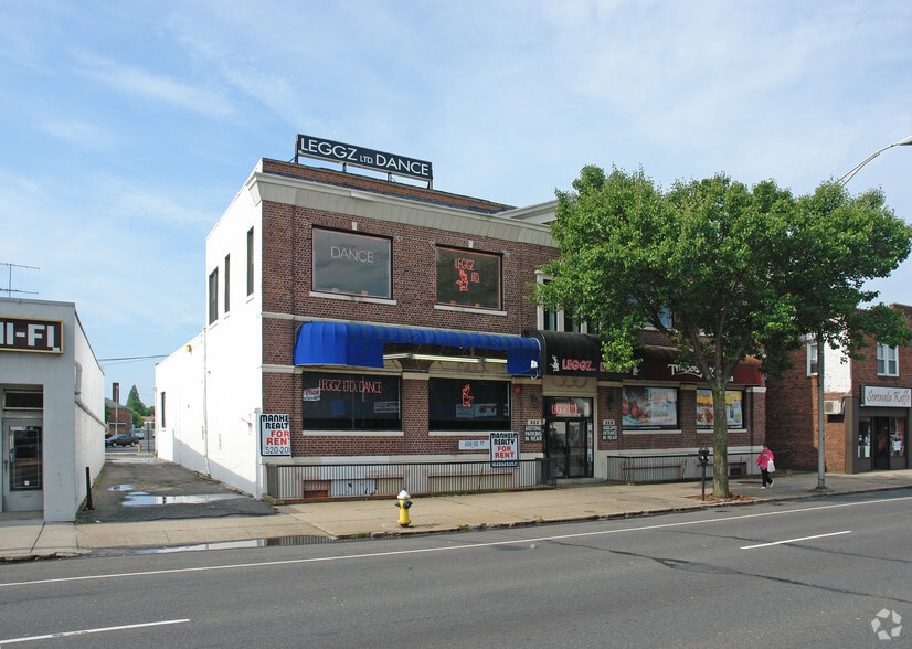 222 Sunrise Hwy, Rockville Centre, NY 11570 | LoopNet