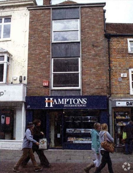 27 East St, Chichester for lease - Primary Photo - Image 1 of 2