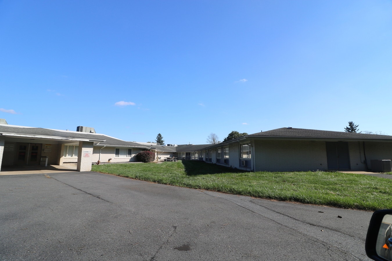 4950 Wilson Ln, Mechanicsburg, PA 17055