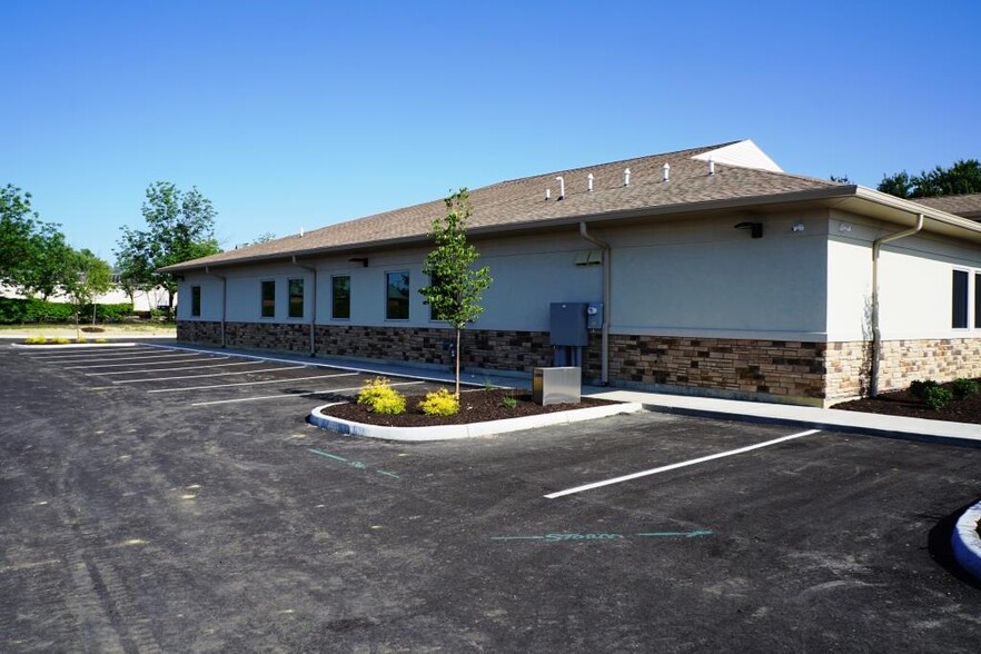 4872 Socialville-Fosters, Mason, OH for lease - Building Photo - Image 2 of 9