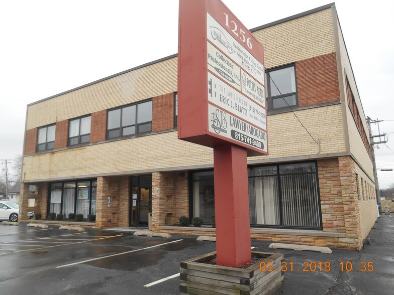 1256 W Jefferson St, Joliet, IL 60435