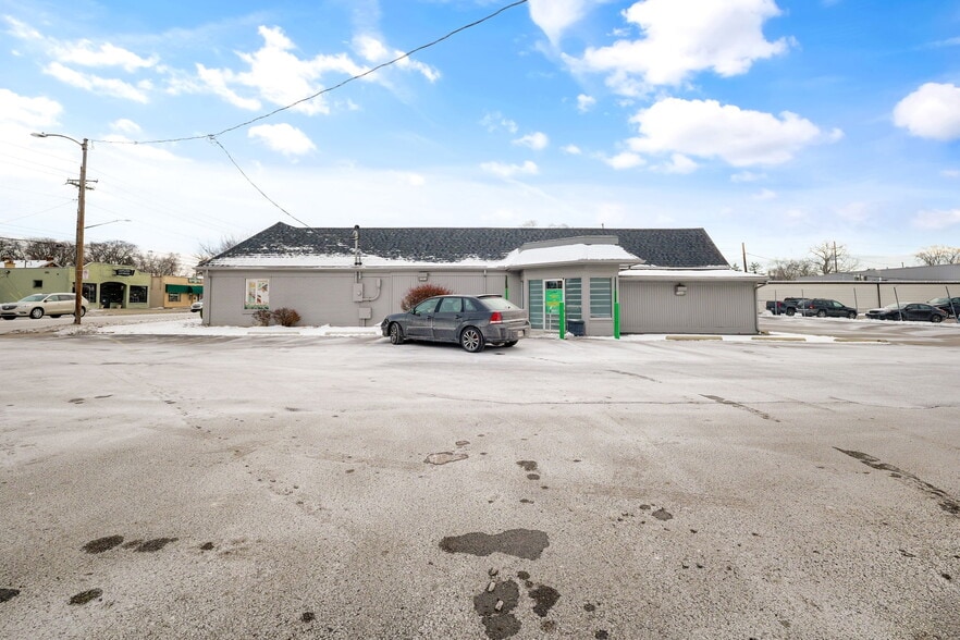 2645-2655 W Central Ave, Toledo, OH for sale - Building Photo - Image 2 of 12