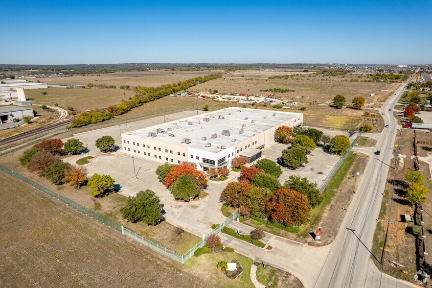 2435 Goodwin Ln, New Braunfels, TX 78135