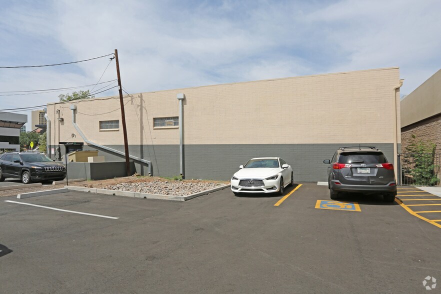 222 E Clarendon Ave, Phoenix, AZ for sale - Building Photo - Image 2 of 10
