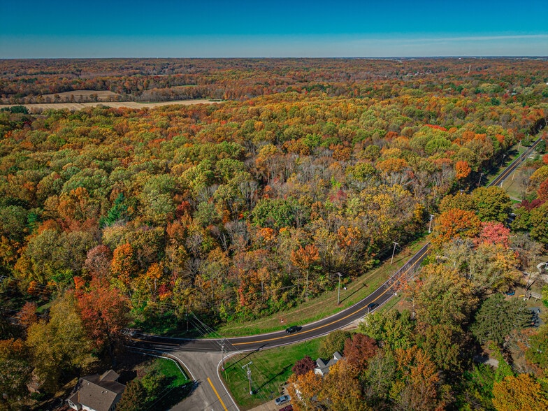 1215 Mohr Rd, Evansville, IN for sale - Building Photo - Image 1 of 44