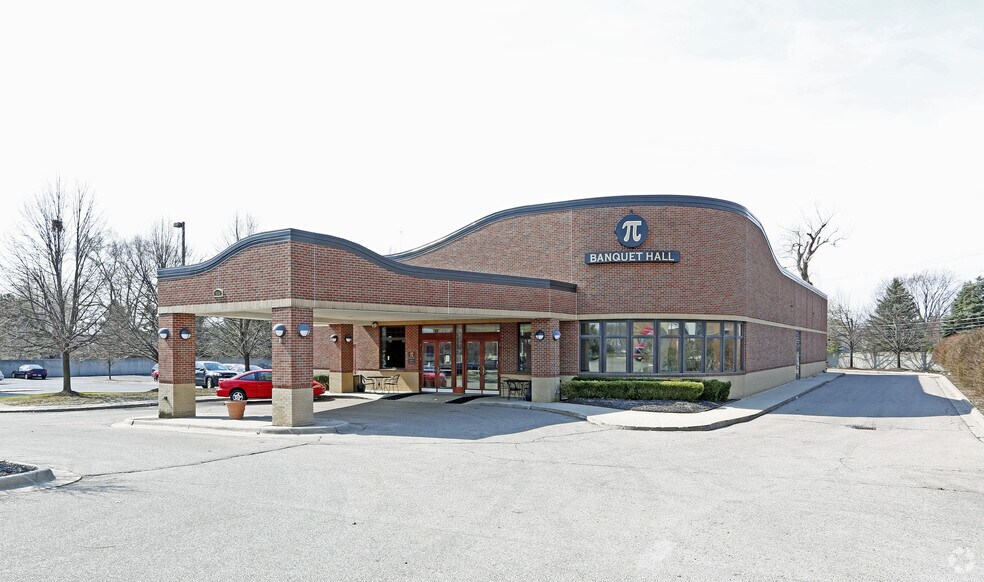 28847 Franklin Rd, Southfield, MI 48034