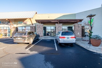 63455 N Highway 97, Bend, OR for lease Interior Photo- Image 1 of 11