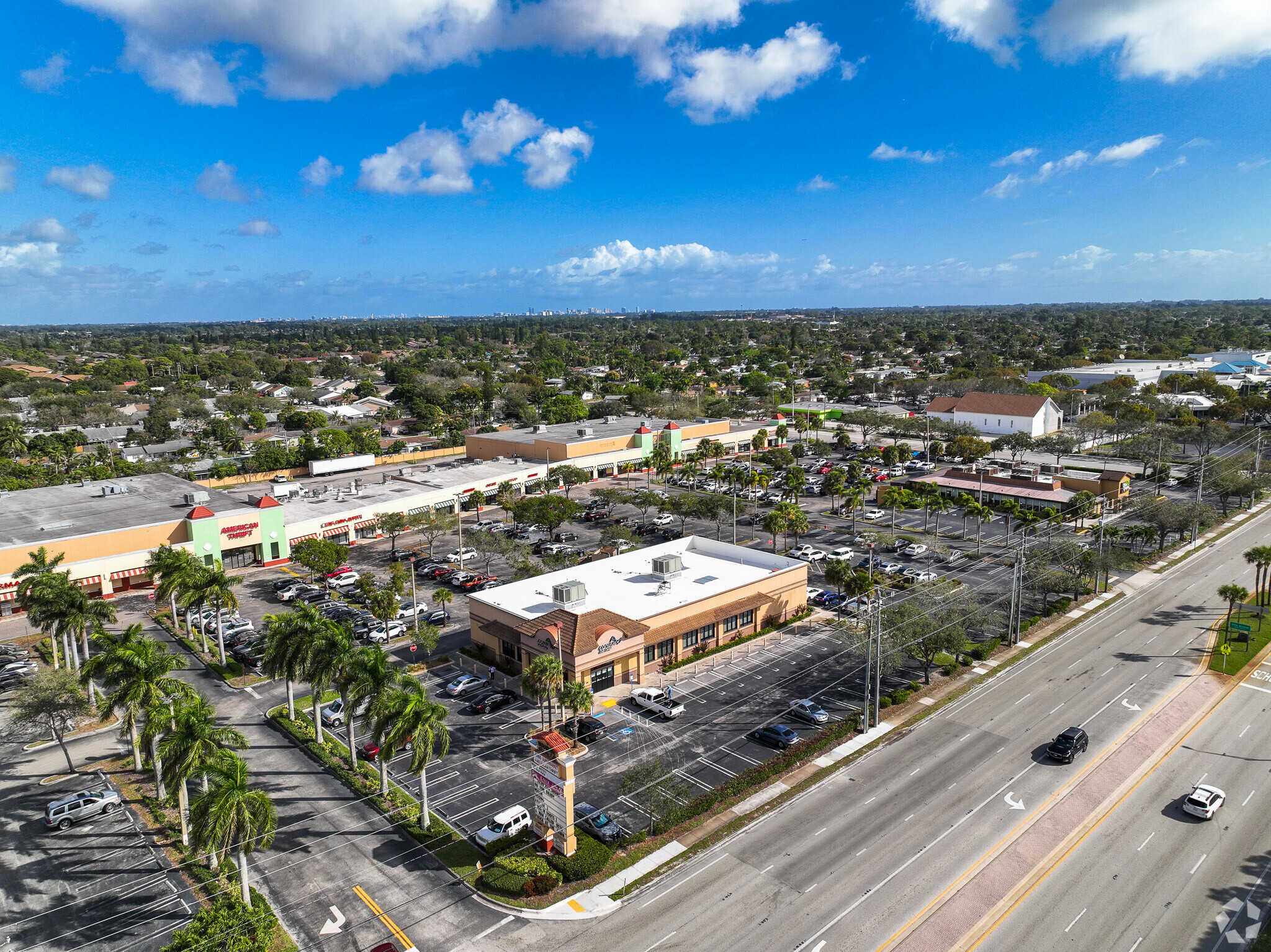 5815-5889 Lake Worth Rd, Greenacres, FL for lease Building Photo- Image 1 of 4