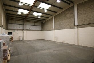 541 Blandford Rd, Poole for lease Interior Photo- Image 2 of 2