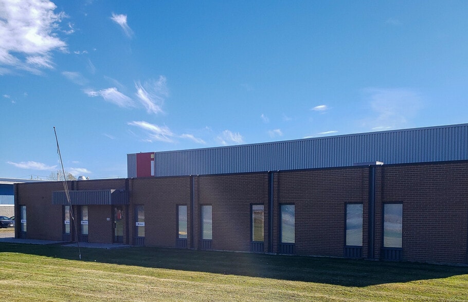 2784 Fenton Rd, Ottawa, ON for sale - Building Photo - Image 1 of 1