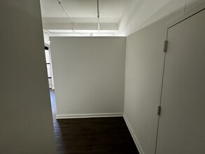 325 W 38th St, New York, NY for lease Building Photo- Image 2 of 8